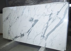 calacatta white marble