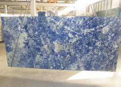 quarzite blu sodalite