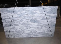 st moris white marble